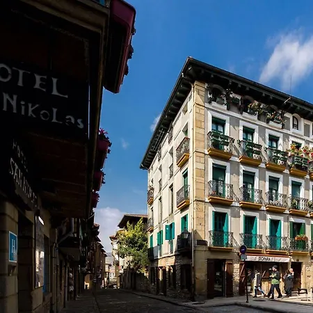 Carlos V Apartment
